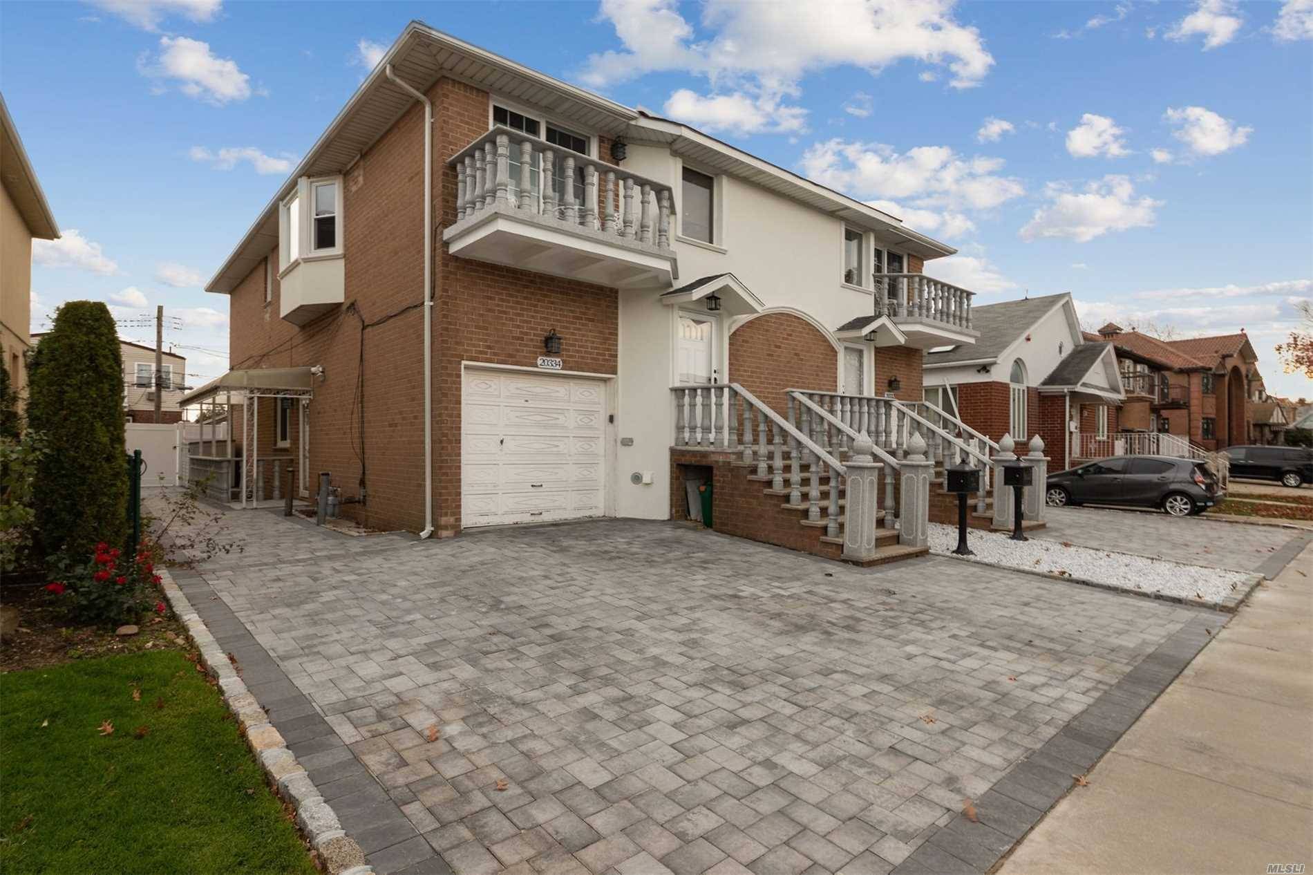 Bay Terrace Prime 27 Ave Split Level 2 Family Triplex Unit With Cathedral And Vaulted Ceilings Duplex Unit With Large Rooms 6 Bedrooms, 2.