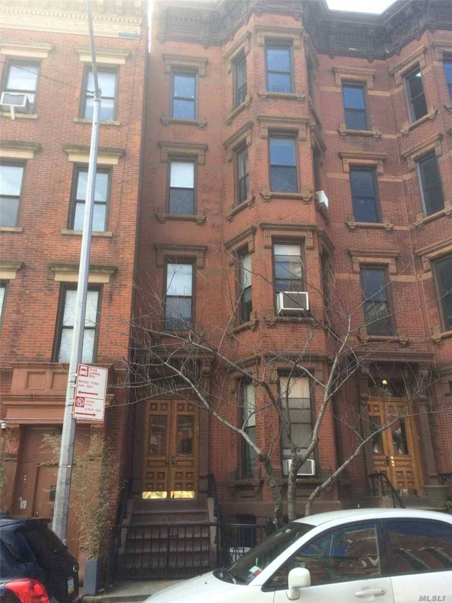Brooklyn Greenpoint, 4 Story Brownstone ; Landmark Status Check Zone ; Beautiful Condition ; Parquet Floors ; Oil Heat ; 4 Gas Meters ; 5 Electric Meters ; Finished Basement ...