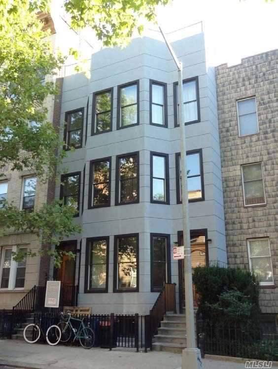3 Story And Cellar, Walk Up Rental Apartment 5 Family Located In Greenpoint, Near I495, Midtown Tunnel I 278 To Williamsburg Bridge.