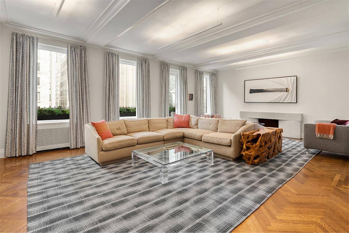 This spectacular sun splashed mint condition high floor duplex with two private terraces has been renovated to the highest standard and located in an iconic Emery Roth prewar cooperative built ...