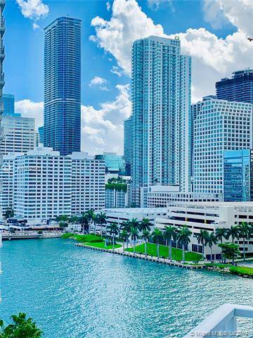Great opportunity to lease a 3-bedroom unit with 3 baths in Brickell Key
