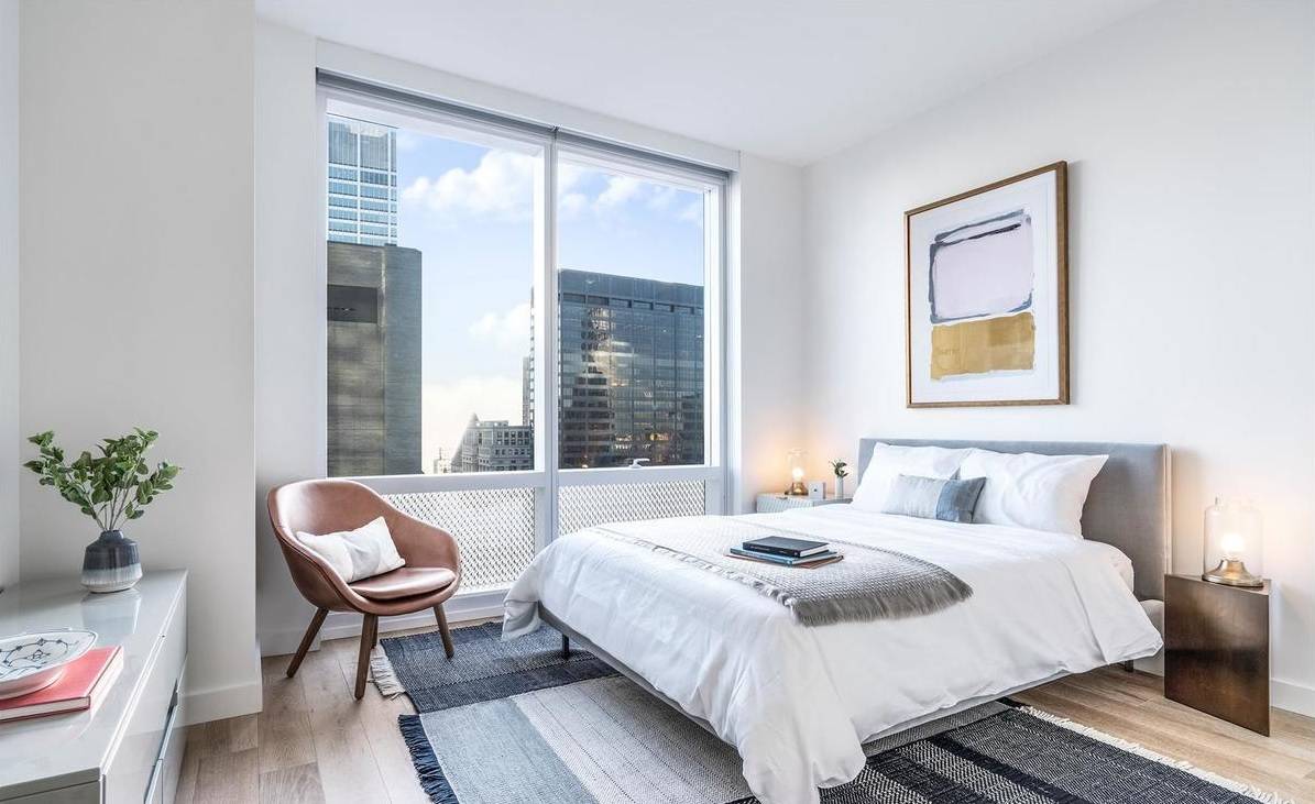 Stunning 1 Bedroom in the Heart of The Financial District. Now Offering 2 Months Free!!!