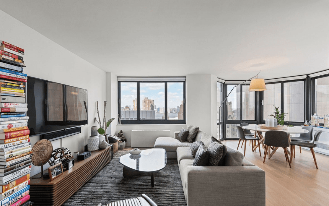 Luxury Corner 2 Bedroom 2 Bath Apartment For Rent With Condo Style Finishes In Tribeca!!!