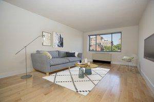 Sunny Studio located in the Classic West Village