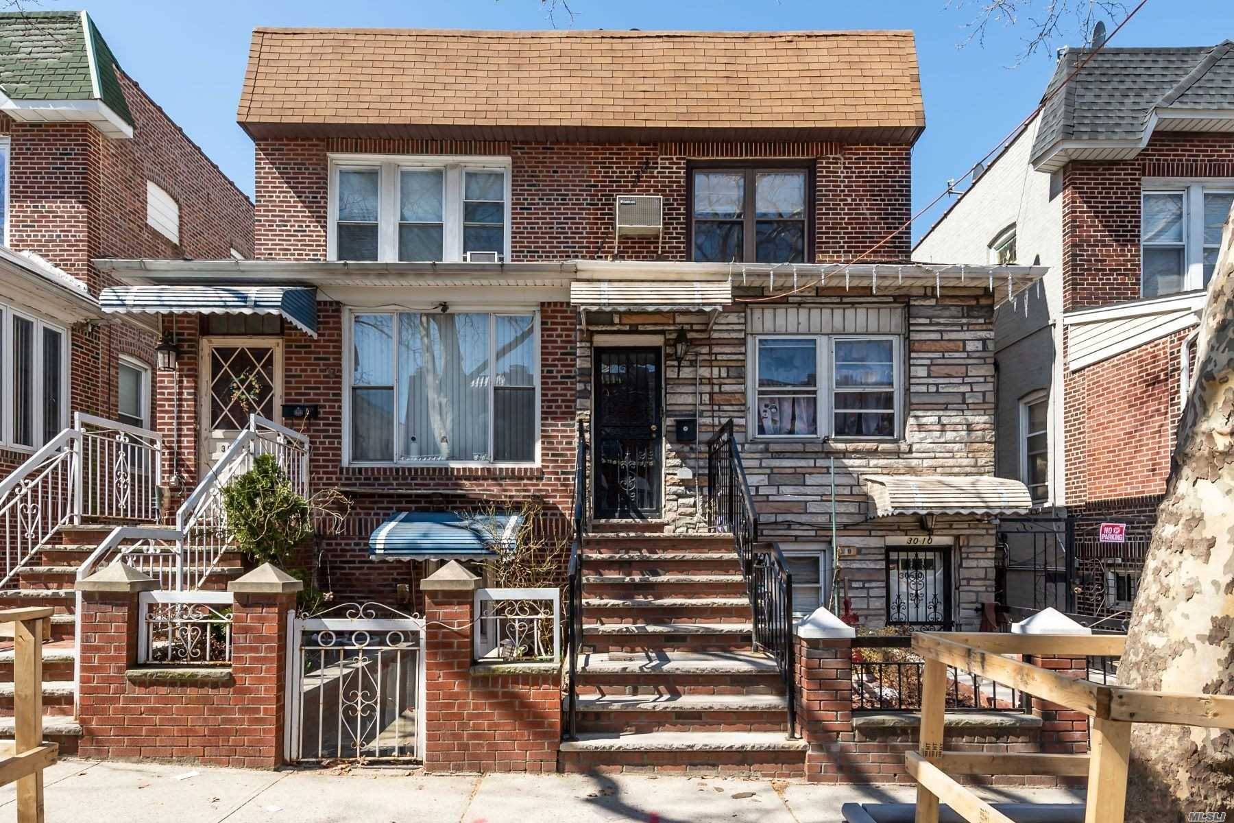Larger than it seems, this 4 family home has a lower level 2 bedroom apartment with its own separate entrace, two 1 bedroom apartments on the first level, one of ...