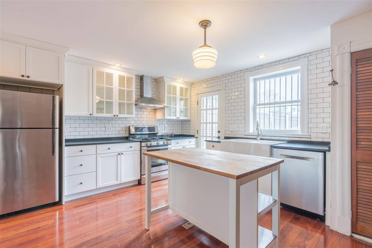 4BR/2BA Brownstone in Jersey City