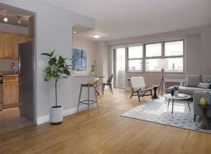 Chic One Bedroom with a Balcony in Tribeca