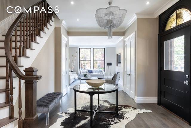 This spectacular Brooklyn mansion truly offers the best of both worlds.