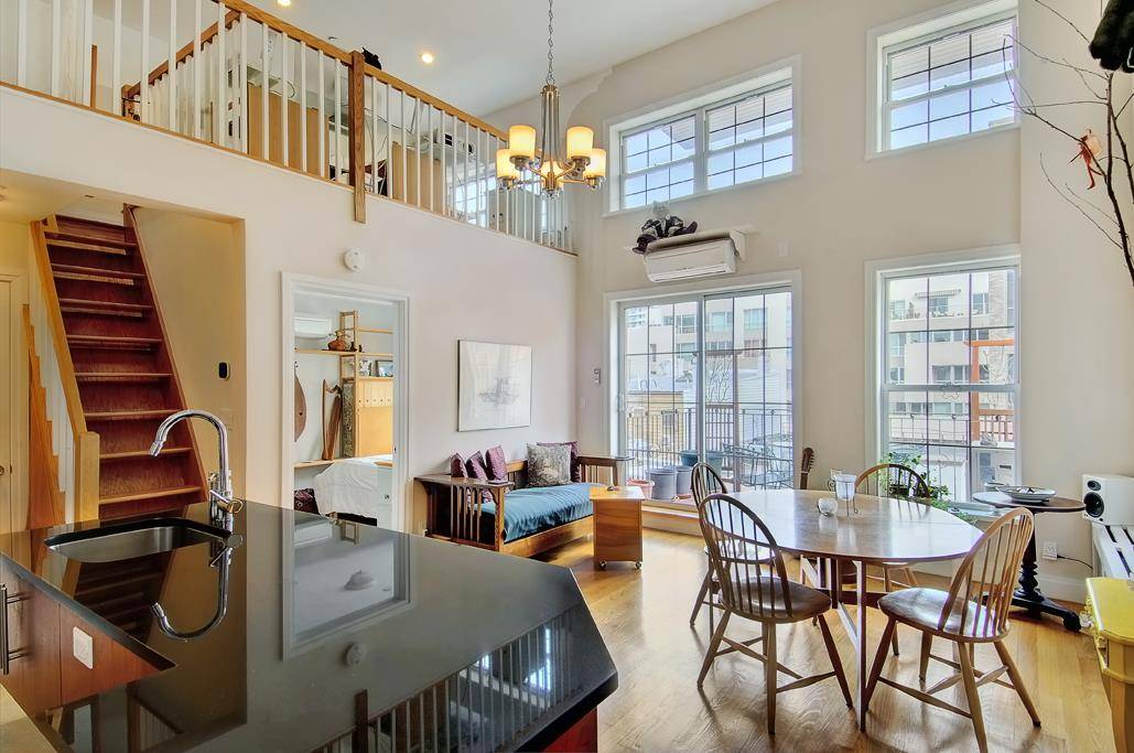This apartment is located inside one of North Williamsburg's most desirable locations, just 2.