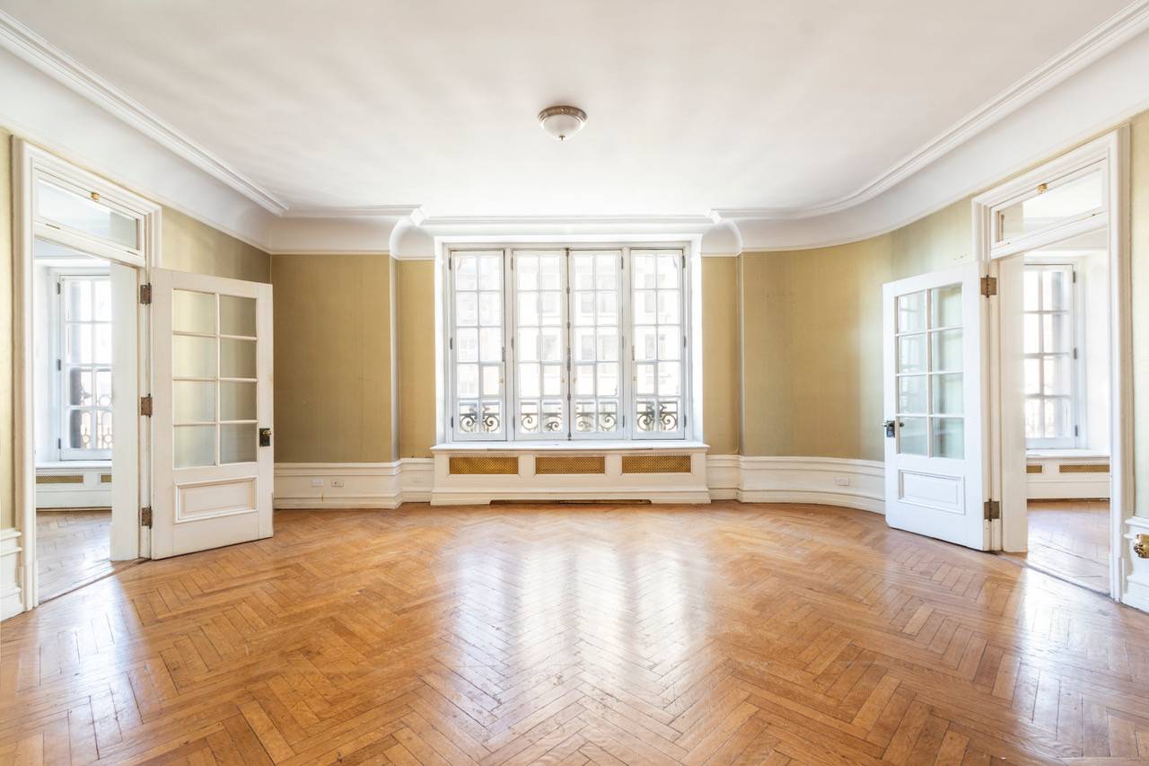 SPECTACULAR ANSONIA FOUR BEDROOMStep back in time and make this grand Ansonia apartment your own.