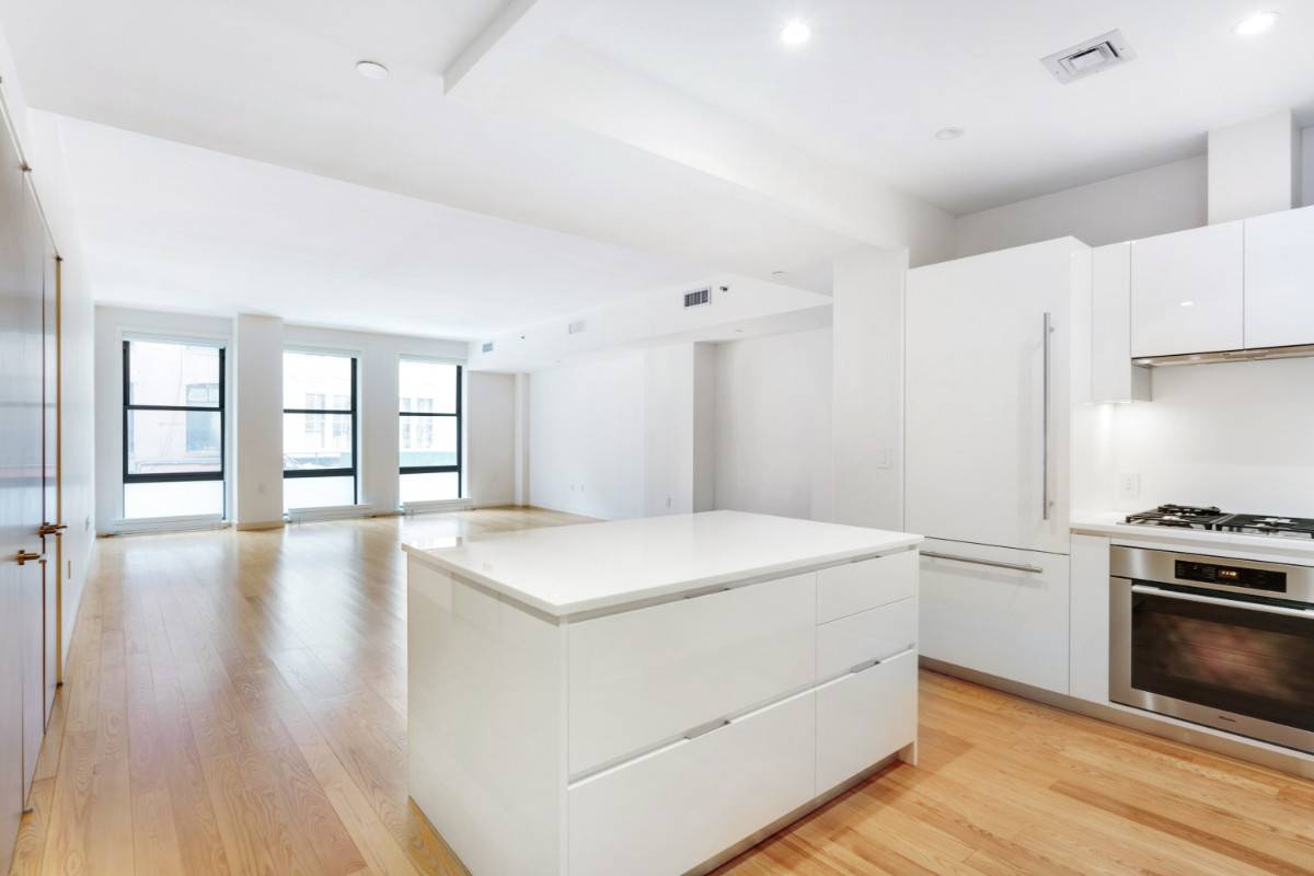 Enjoy open airy LOFT living in the heart of Tribeca.