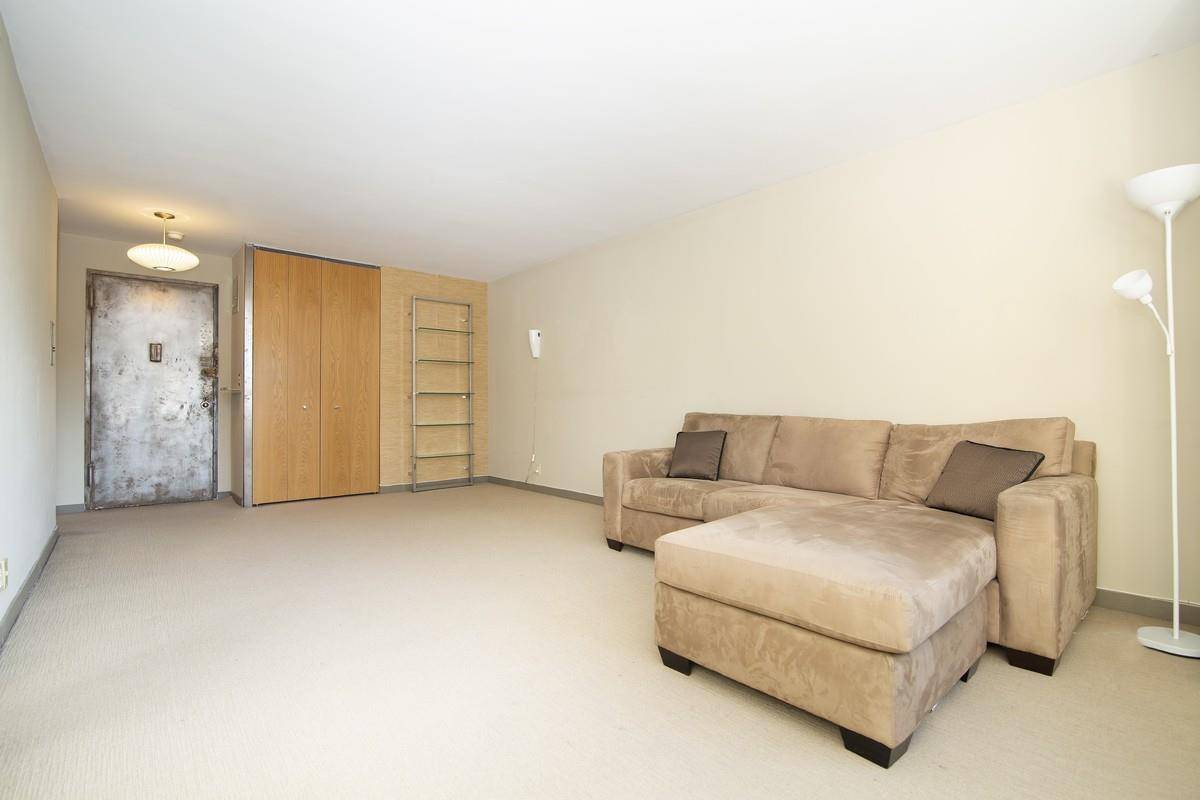 Move in ready ! Bright and sunny, high floor, totally renovated, sleek one bedroom home features exquisite finishes throughout.