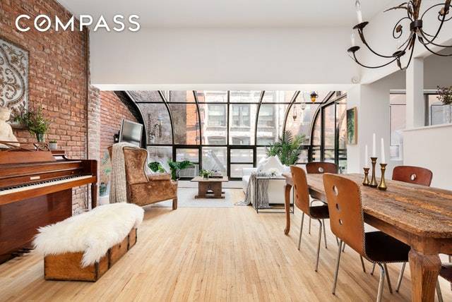 Opportunity awaits at this wonderfully unique floor through loft in the heart of Flatiron.
