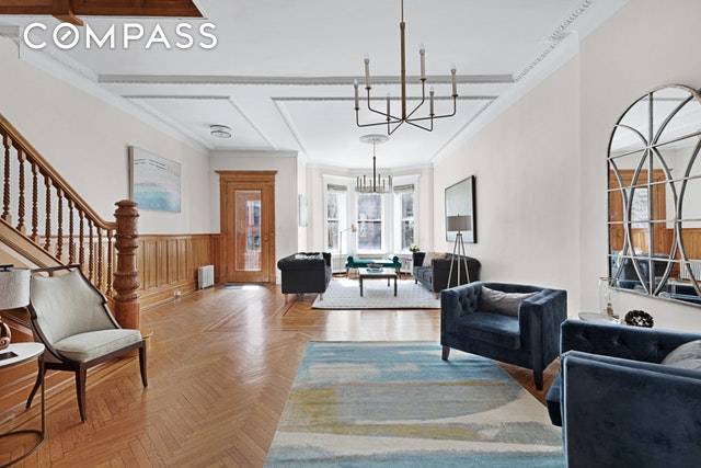 On one of the best blocks in Park Slope, lined with owner occupied limestones and brownstones, 601 2nd has everything a discerning buyer could want.