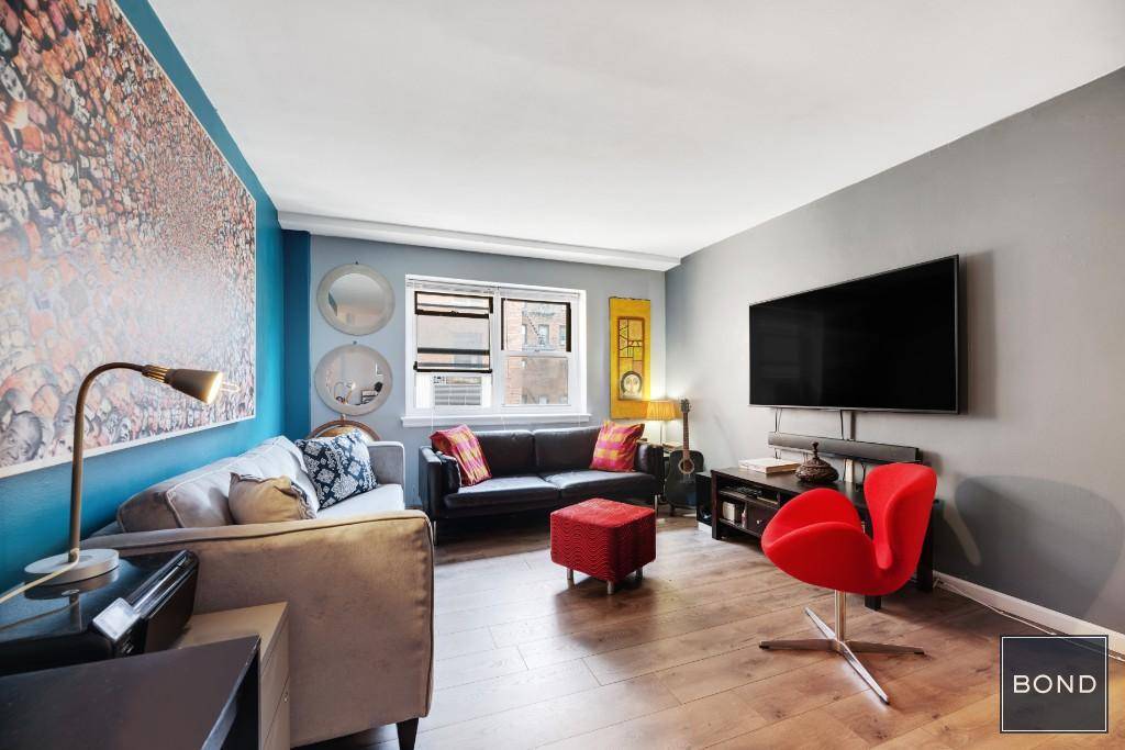 Welcome to Asti Condominiums located in the heart of Astoria !