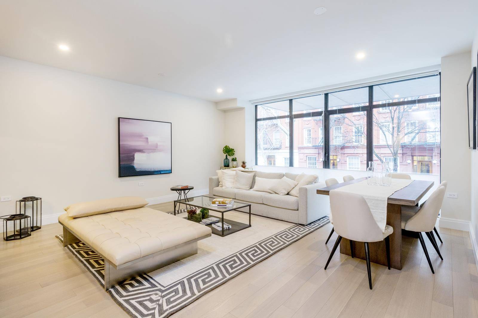 Welcome to 318 East 81st, a new boutique collection of two and three bedroom full floor condominium residences with a part time doorman.