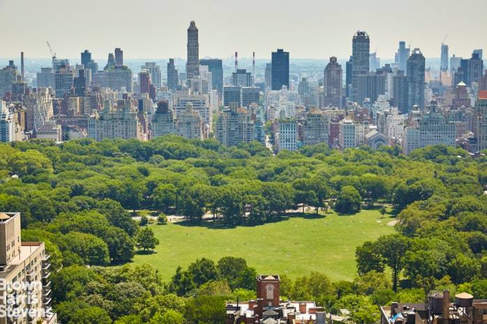 Designer 2 Bedroom in the Sky Over Central Park Incomparable sweeping views of Central Park from this high floor exquisitely appointed 2 bedroom 2.