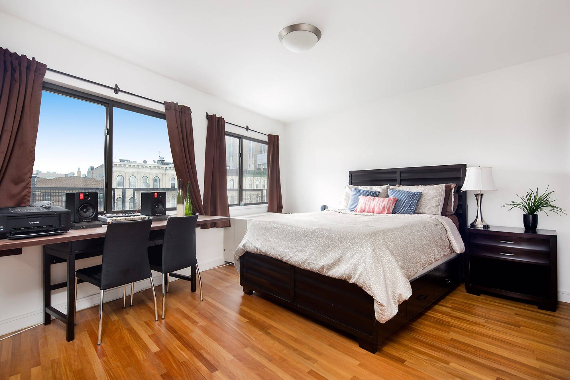 The wait is over for the perfectly appointed one bedroom condo in prime Bushwick !
