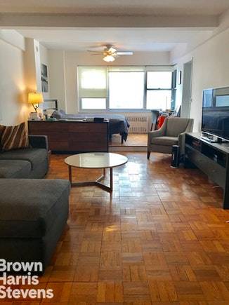 This spacious studio apartment is perfectly situated just north of Gramercy Park !
