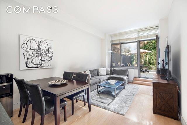 This updated and renovated one bedroom large private outdoor space is a wonderful home.