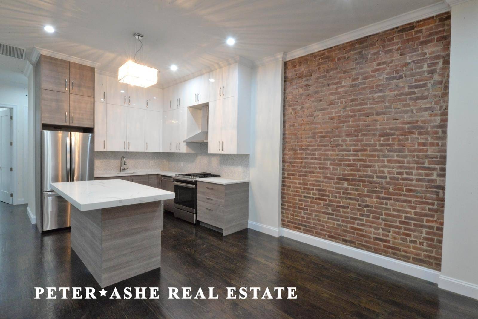 Prime Greenwich Village 3 BR 2 Bth Residence This grand loft comprises of 1500 SF of gut renovated space.