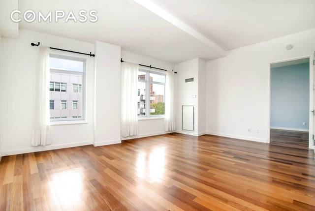 Priced to rent ! ! Absolutely stunning and huge 1bed 1bath with W D set on a beautiful tree lined block in the heart of Fort Greene.