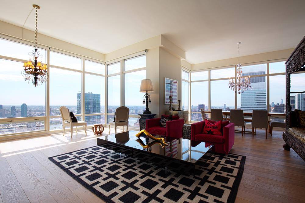 Tastefully updated high floor split two bedroom condominium residence at One Beacon Court.