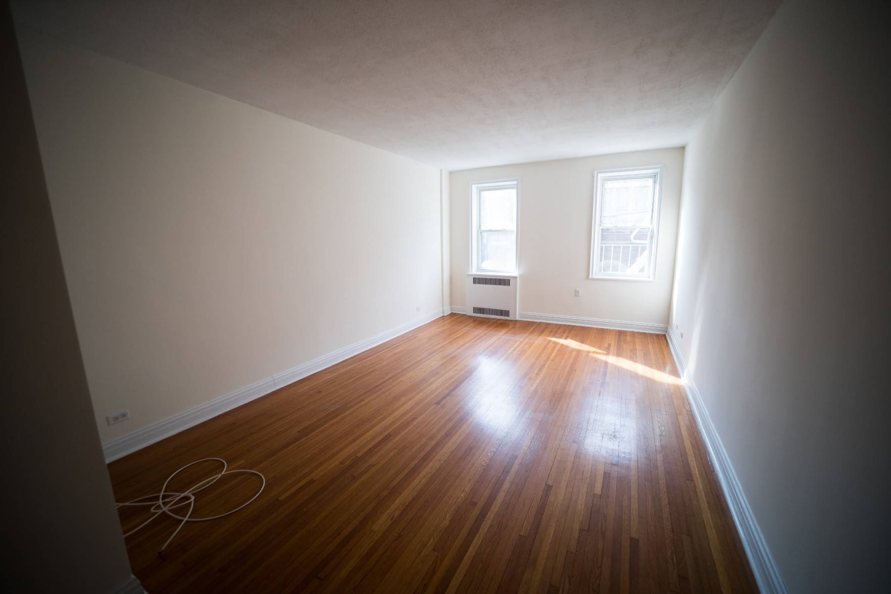 This apartment is a Lovely spacious 2 bedroom.