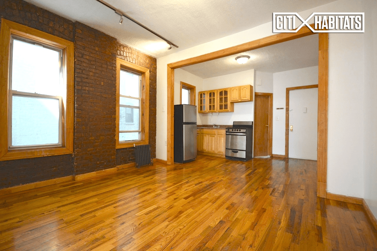 This is a well located 2nd floor, 2 bedroom in central Williamsburg.