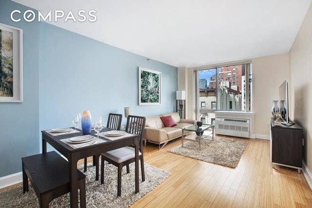 This beautifully maintained contemporary one bedroom, one bathroom home is the perfect combination of style, amenities and location in a stunning Hell's Kitchen condominium.
