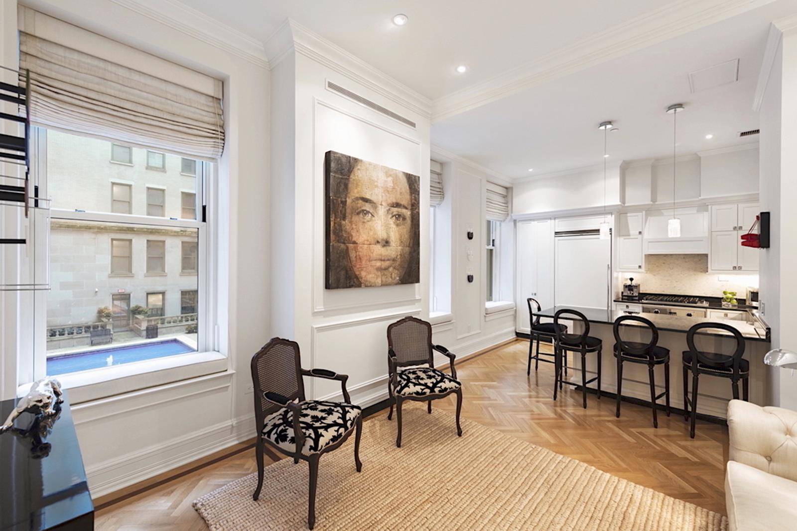 Nestled across from Central Park in the historic Plaza Hotel building, this immaculate 1 bedroom, 1 bathroom condo is a unique blend of classic city elegance and contemporary charm.