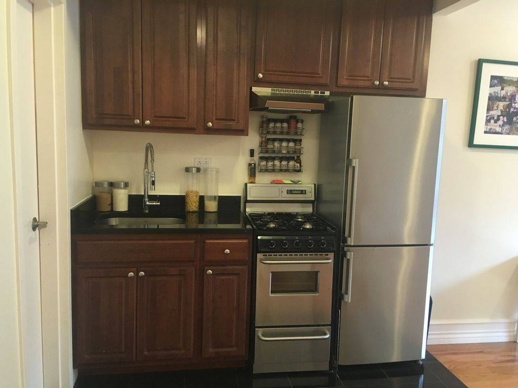 SHORT TERM STUDIO AVAILABLE IN THE UPPER WEST SIDE!