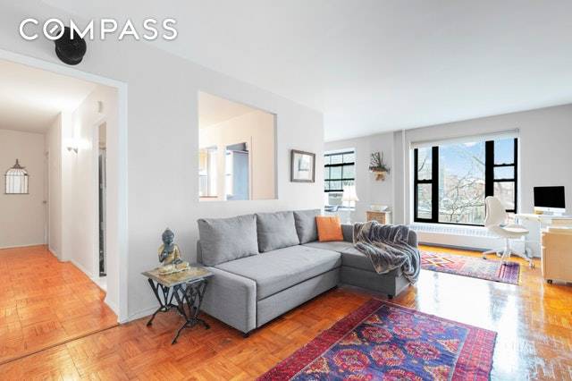 Spacious One Bedroom Apartment plus Bonus Room in Clinton Hill Historic District Welcome to your own four seasons tree house apartment.