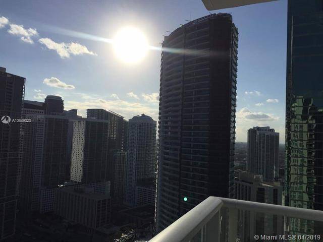 BEAUTIFUL 2/2 UNIT IN ONE OF THE BEST BUILDING LOCATED AT BISCAYNE BLVD