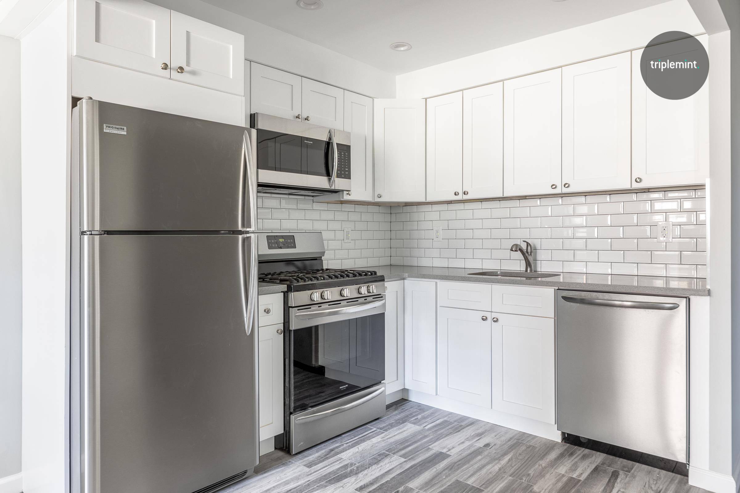 This is a stunning 1BR apartment in the heart of Astoria with all of the amenities you could want.