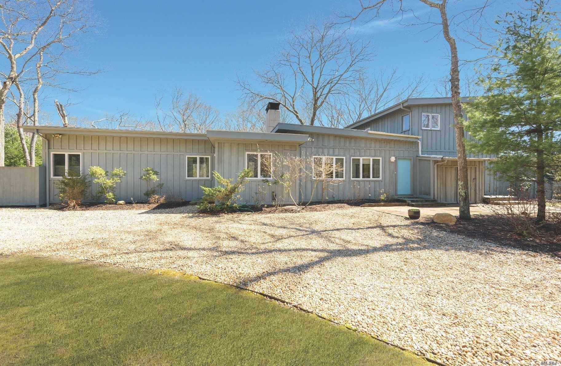 This artistic mid century modern four bedroom, three bath rarity offers a large master with a sitting room and sliders leading to the pool, a gourmet kitchen, high ceilings throughout, ...