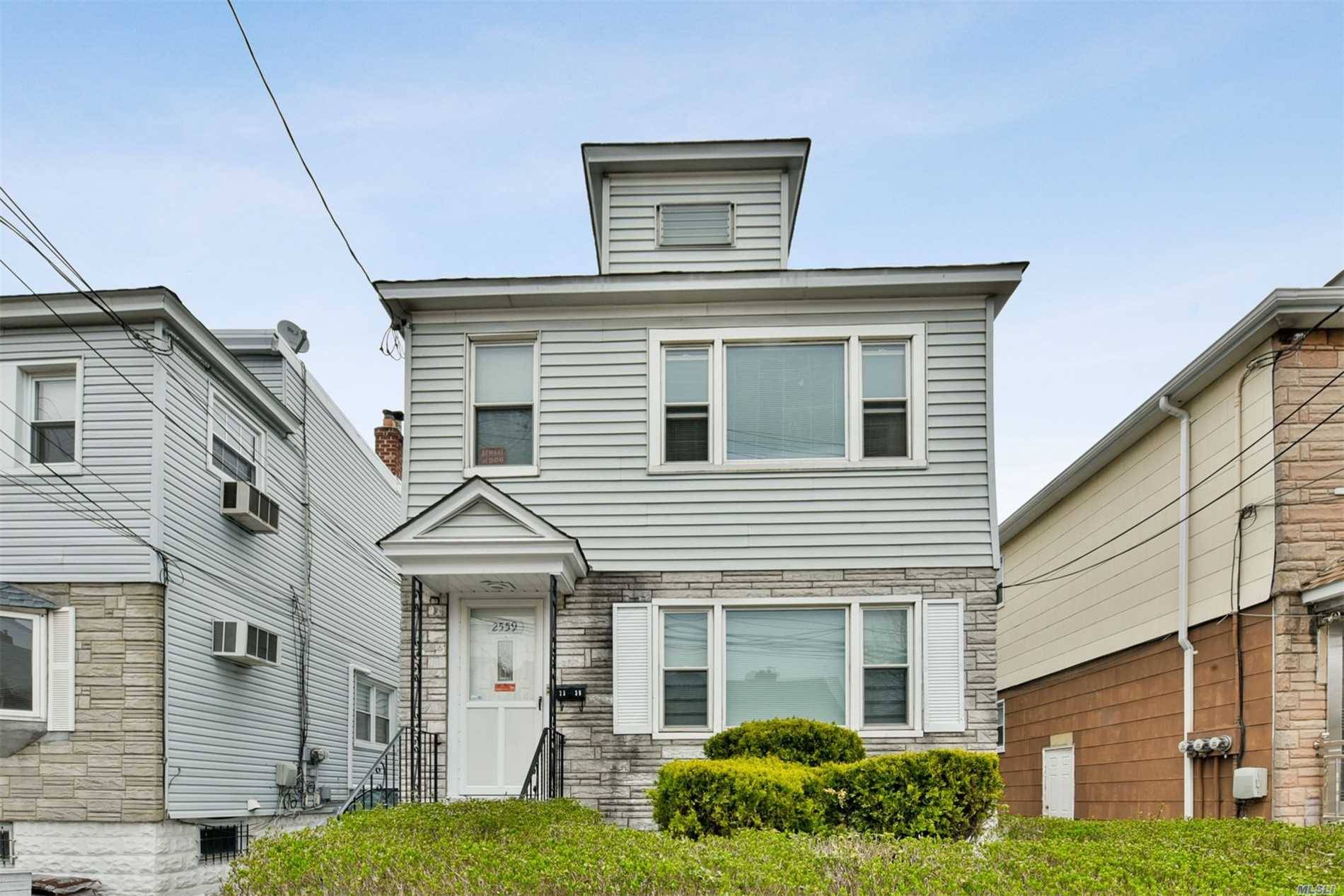 Legal 2 Family Colonial Located In Flushing.