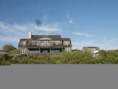 4 BEDROOM HOUSE WITH LAKE VIEWS FROM EVERY ROOM MONTAUK
