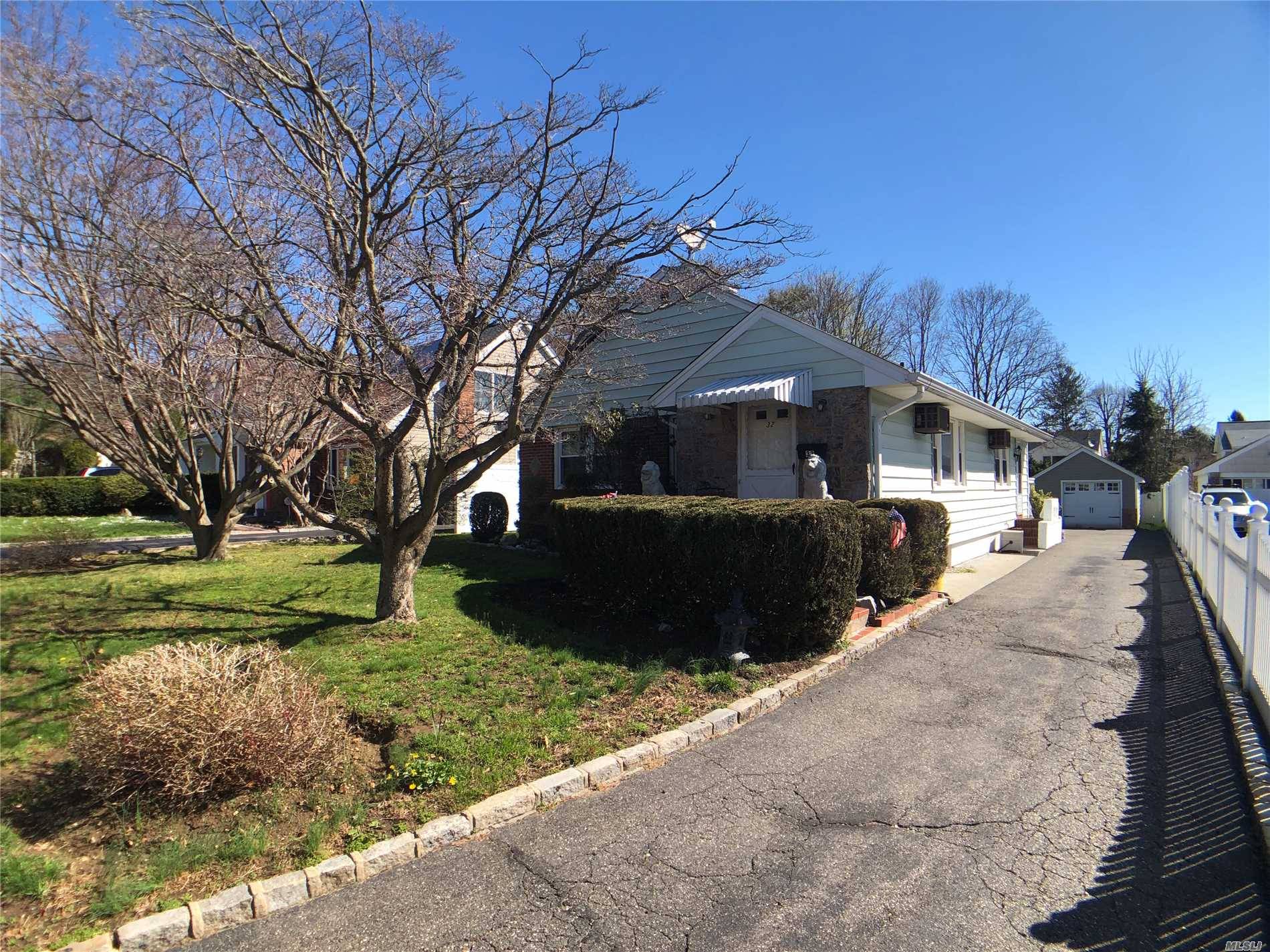 Charming home in Locust Valley, Quiet Tree Lined Street.