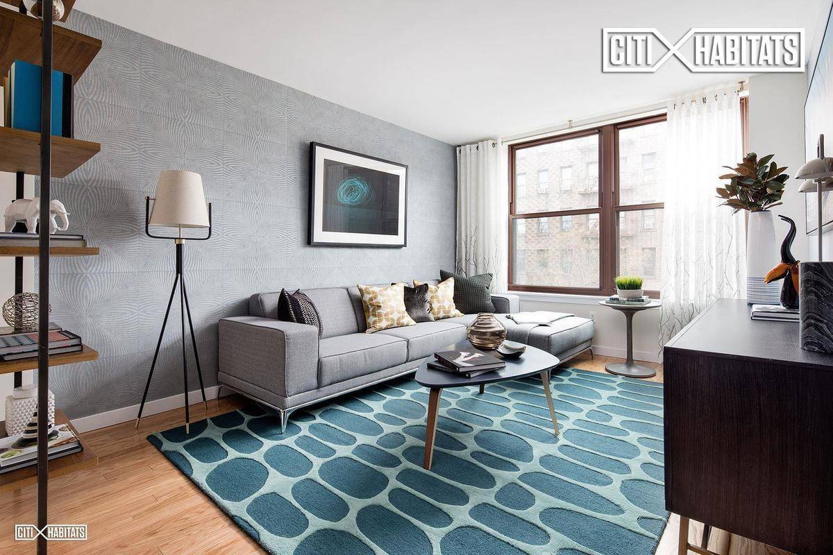 PENTHOUSE with high ceilings and recessed lightingNO Broker Fee 2 Months Free New DevelopmentNO move in fees and Free amenitiesDoormanBeautifully landscaped roof decks with BBQs and Prospect Park viewsPrivate ParkingResident's ...