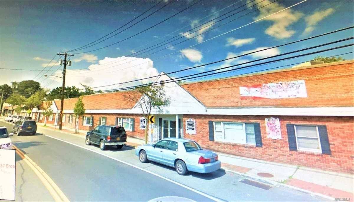 Gorgeous 17 Office And Retail Building With NYU And Winthrop Hospital Affiliated Medical Center In The Heart Of Revitalization Zone In Amityville, Long Island.