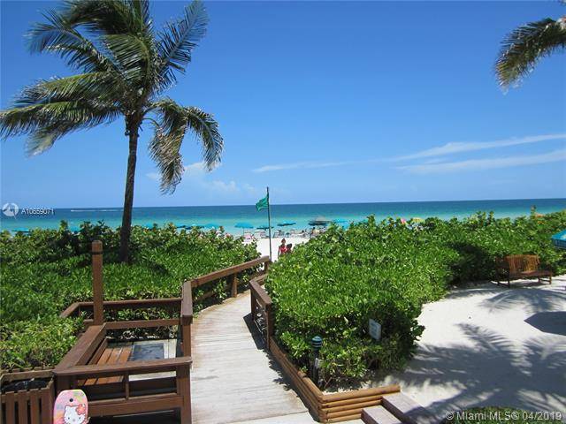 Beautifully decorated and spacious ocean front condominium with tropical feel