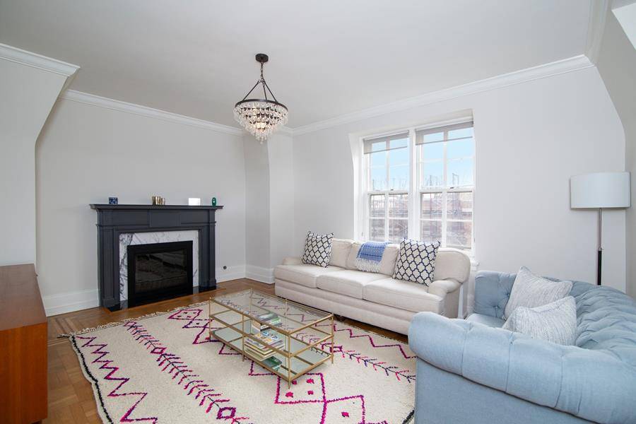 Meticulously Renovated top floor 3BED 2BATH at The Chateau, One of Jackson Heights most sought after Original Co op s.