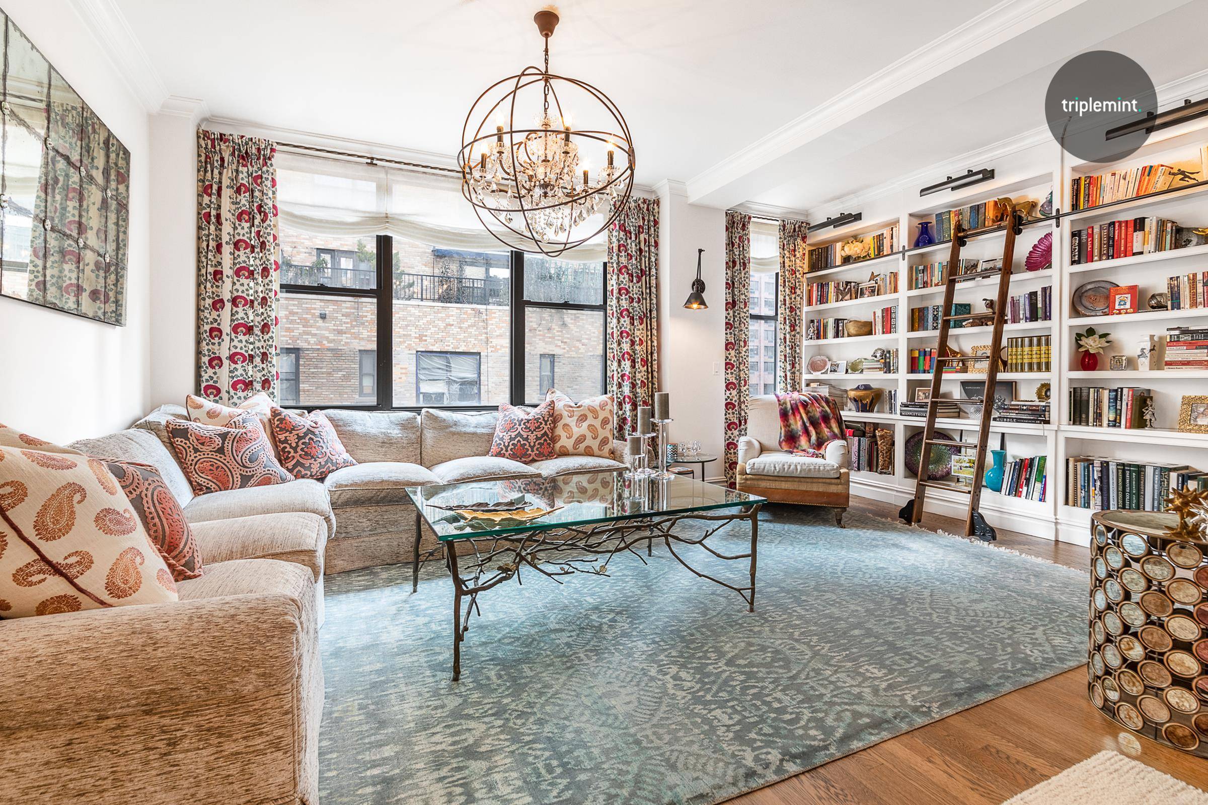 Located on a dreamy tree lined block in the heart of the Upper East Side, this sprawling and elegant two bedroom apartment offers stunning triple exposure, illuminating your new home ...
