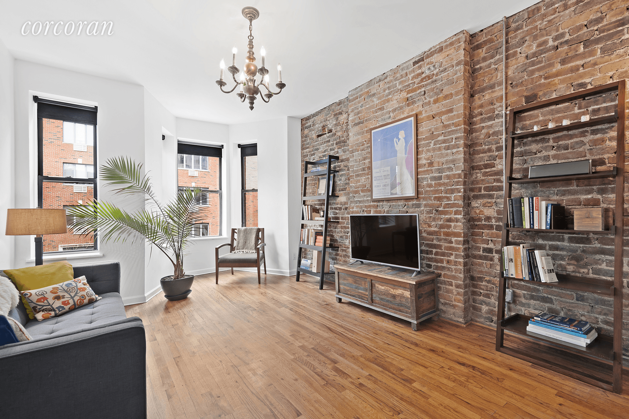 This sun filled one bedroom apartment in the heart of Park Slope is charming and chic.