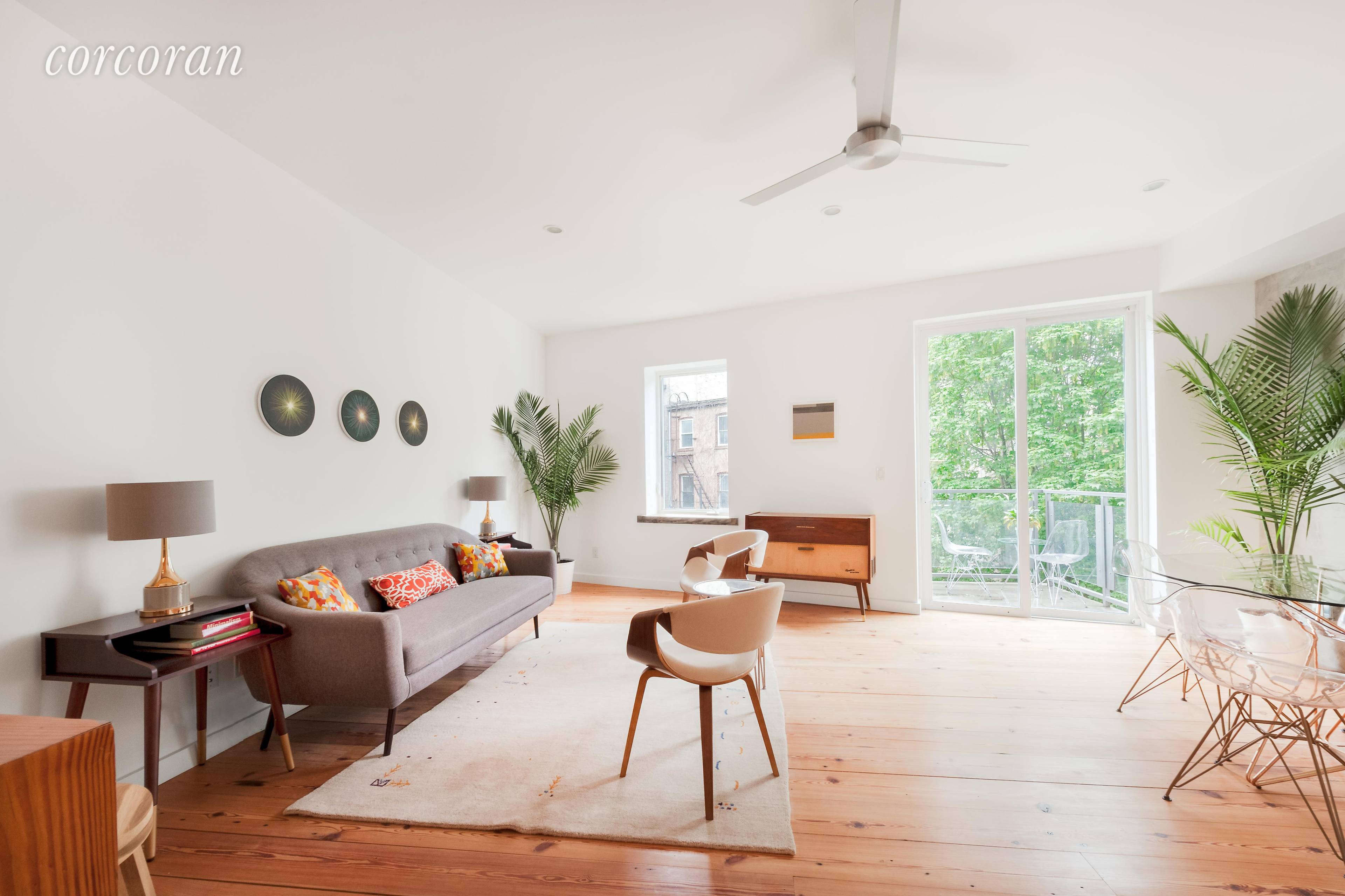 This spectacular triplex penthouse is the epitome of modern living in Brooklyn today, its comprised of three ample bedrooms and two and half custom hand crafted baths making up 1, ...
