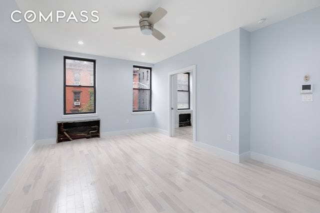 Set on a beautiful tree lined block, this stunning newly renovated one bedroom is located in the heart of Chelsea !