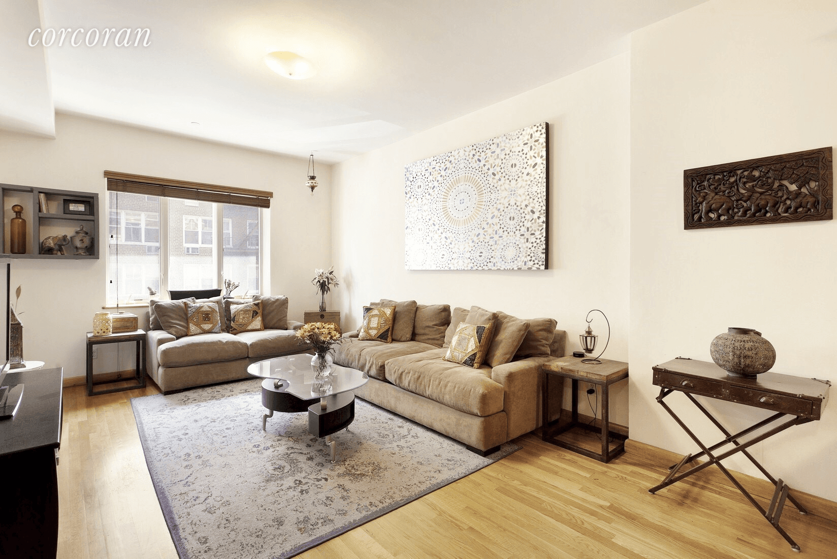 TWO FOR YOU. Sunny, well proportioned, 2 bedroom 2 bathroom Kensington condo.