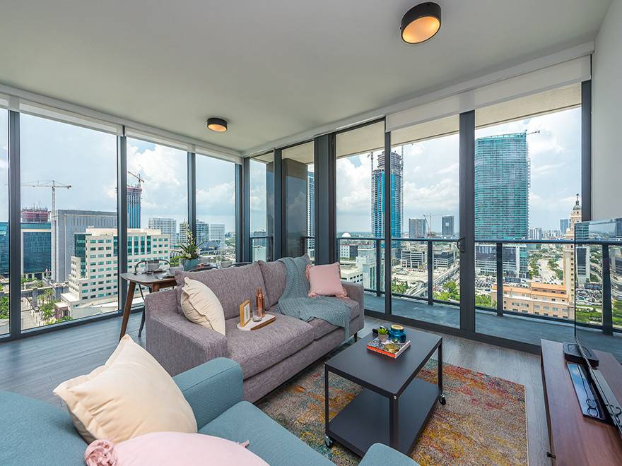 2  Bedrooms in fun building in downtown Miami