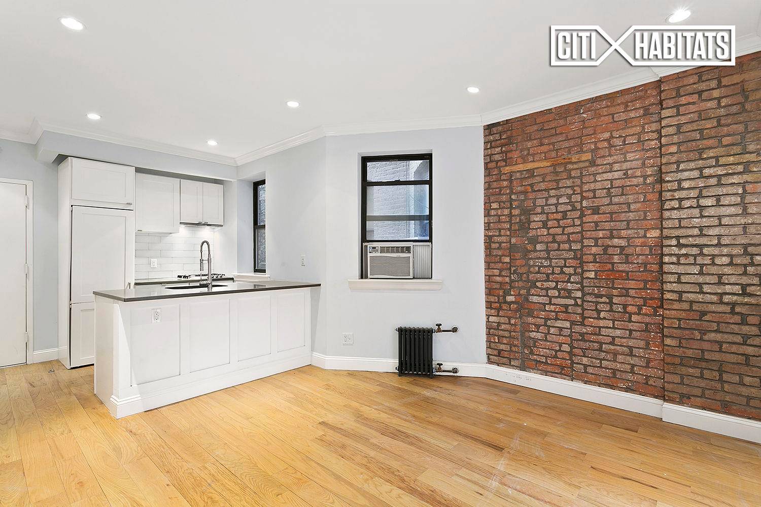 262 ELIZABETH ST NoLita SoHo Great location just off of Prince St, this recently renovated PREWAR apartment features a CHEF'S KITCHEN with white shaker cabinets with concrete gray Caesar stone ...